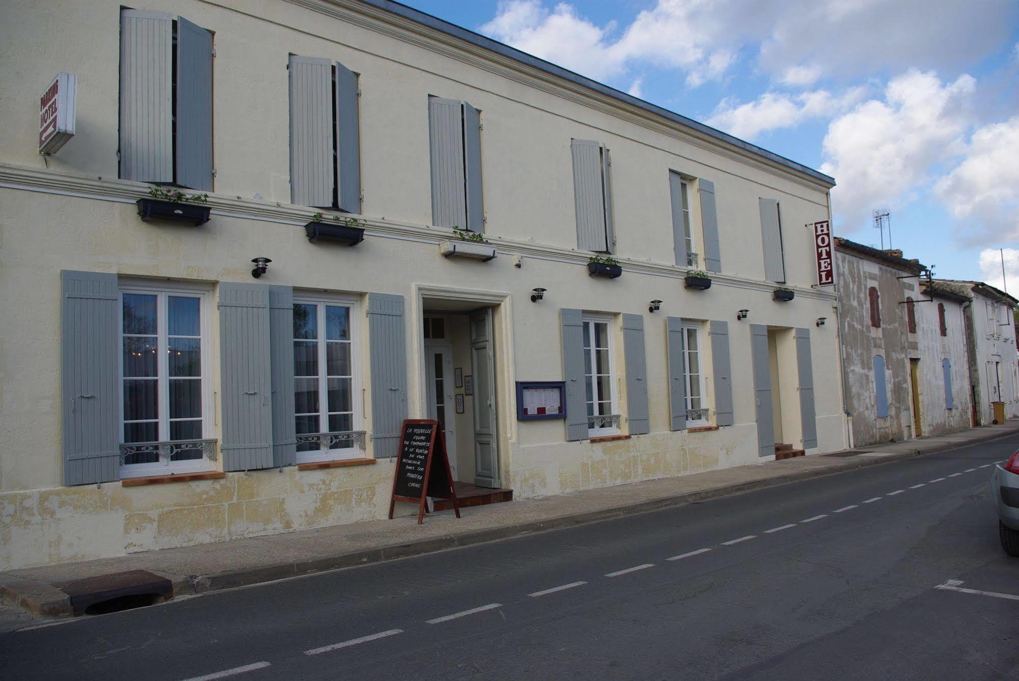 Cit'Hotel Le Commerce Saujon Exterior photo